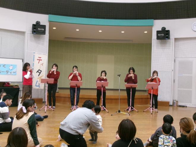 ティータイムさんによる演奏