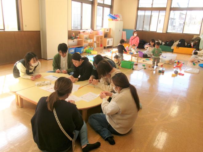アクセサリー作りの様子
